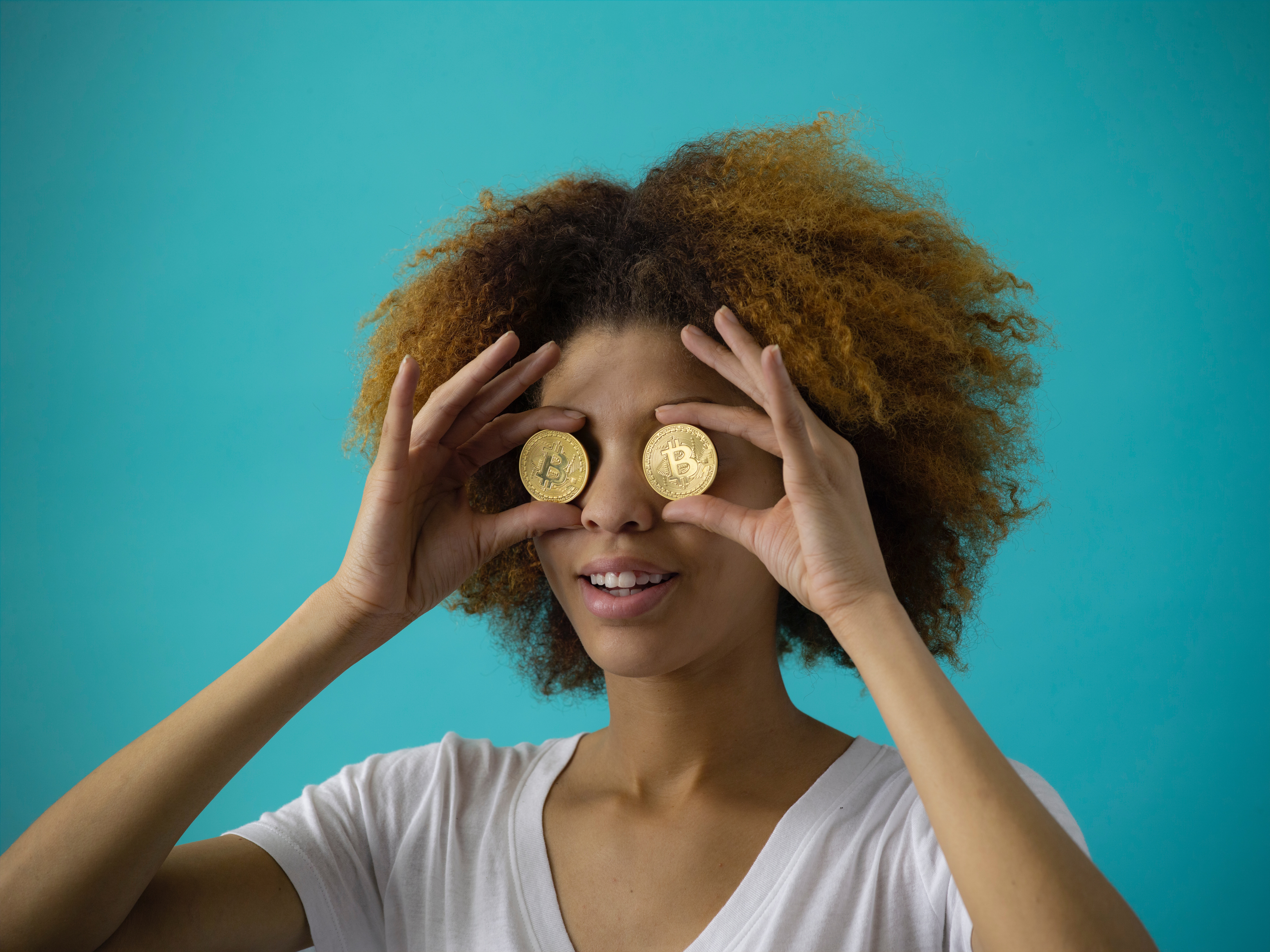 Pay Contractors and Employees With Bitcoin and Ethereum